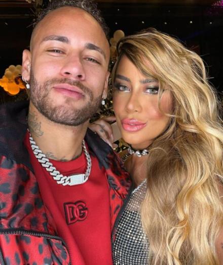 太阳报：内马尔的妹妹正与帕尔梅拉斯后卫皮克雷斯拍拖