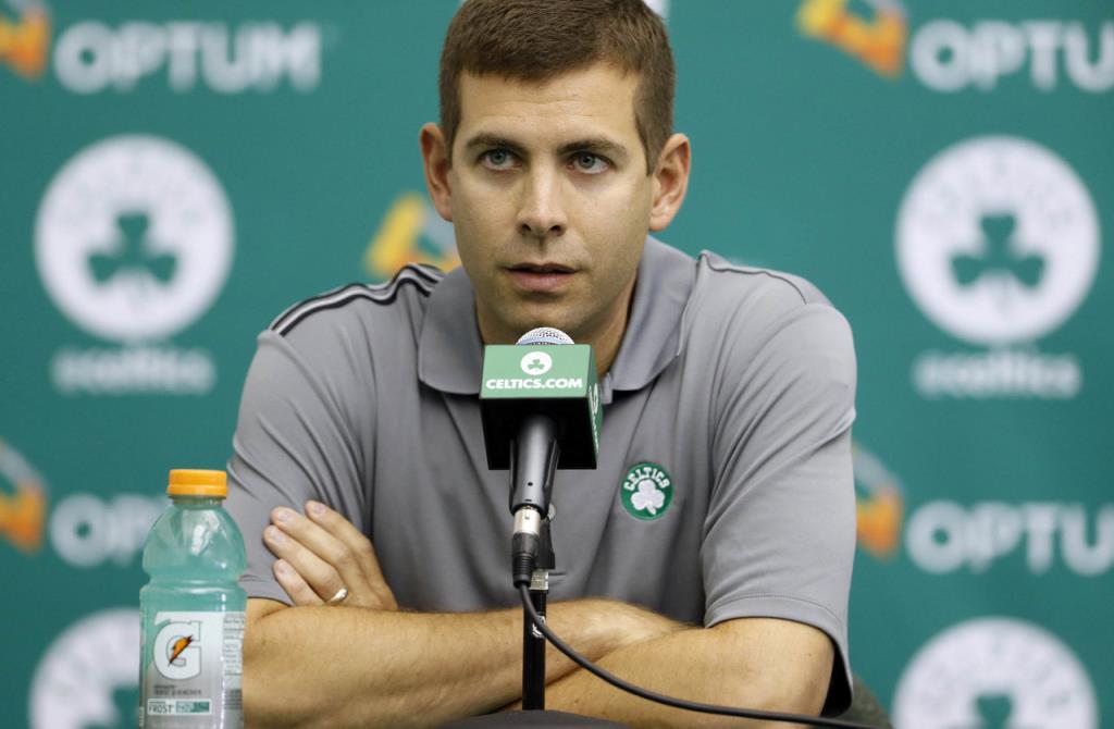 纳斯打趣:现在不想和史蒂文斯谈判了 他短期内就引进很多好球员