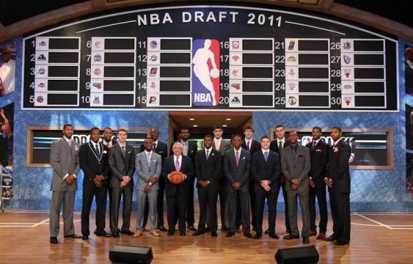 沃尔：11年奇才应该选克莱 他们选了维塞利&说后者是小格里芬