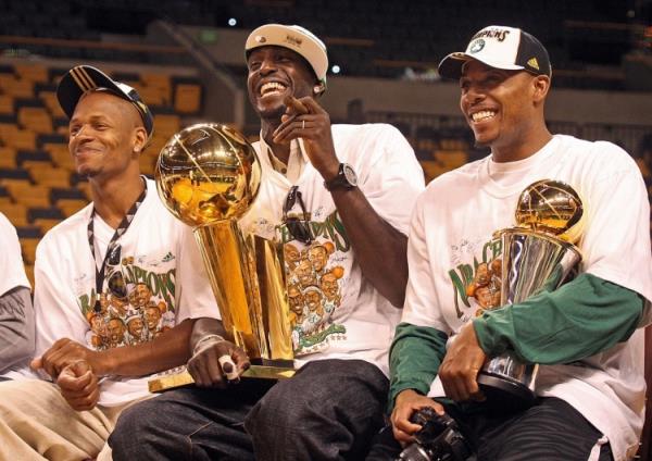 韦德:08绿军首年即夺冠很罕见 所以他们一提到就像赢了12冠一样