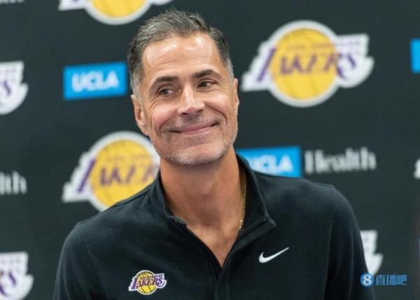 </p>
                        <p class=