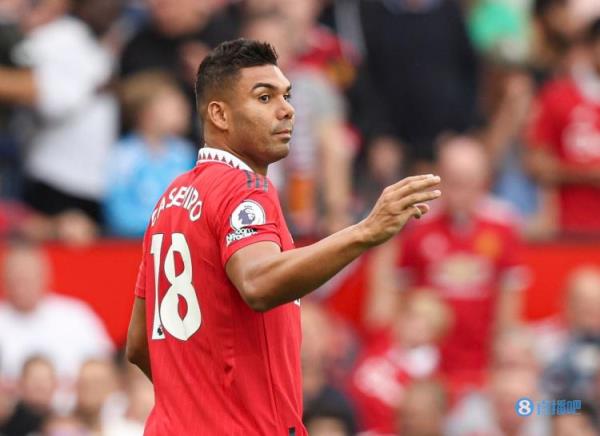 萨顿:中场休息时卡塞米罗和穆尼兹交换了球衣,这不是件好事