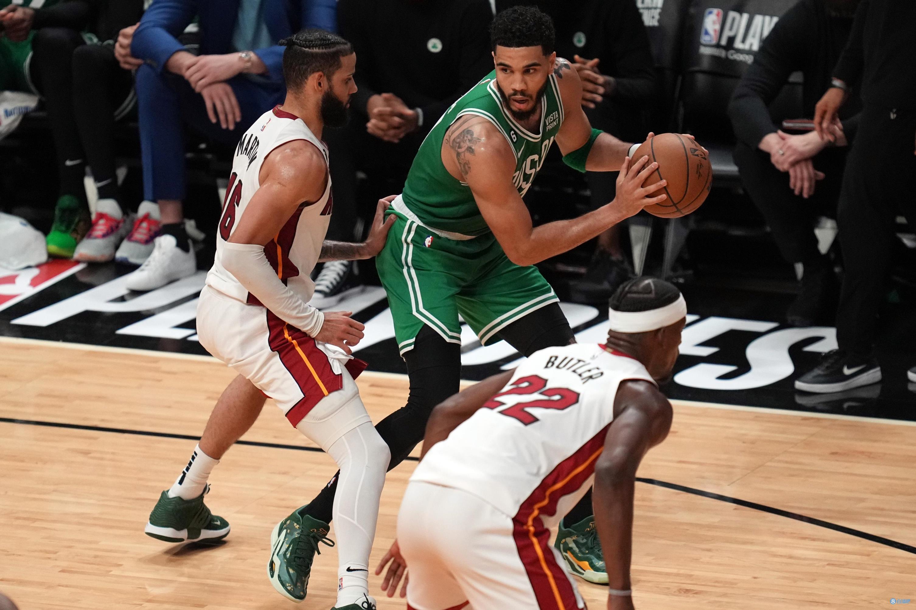 帕金斯:绿军完全有能力多打低位 不能只做三分大队