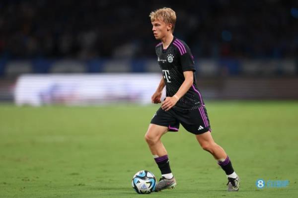 记者:预计克雷茨格不会在冬窗离开拜仁,夏天再重新评估