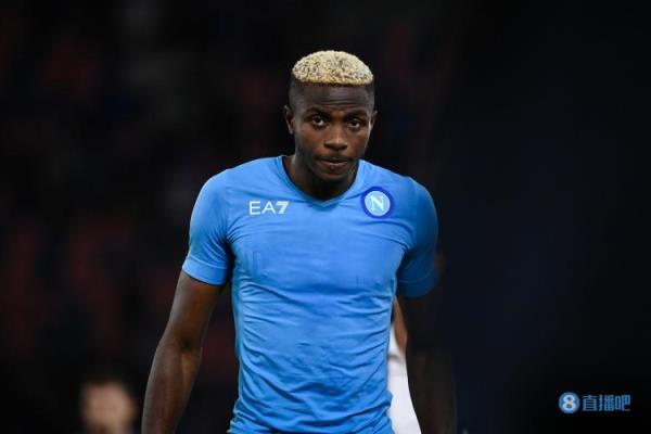 意媒:奥斯梅恩因航班问题推迟回那不勒斯,基本错过对阵热那亚