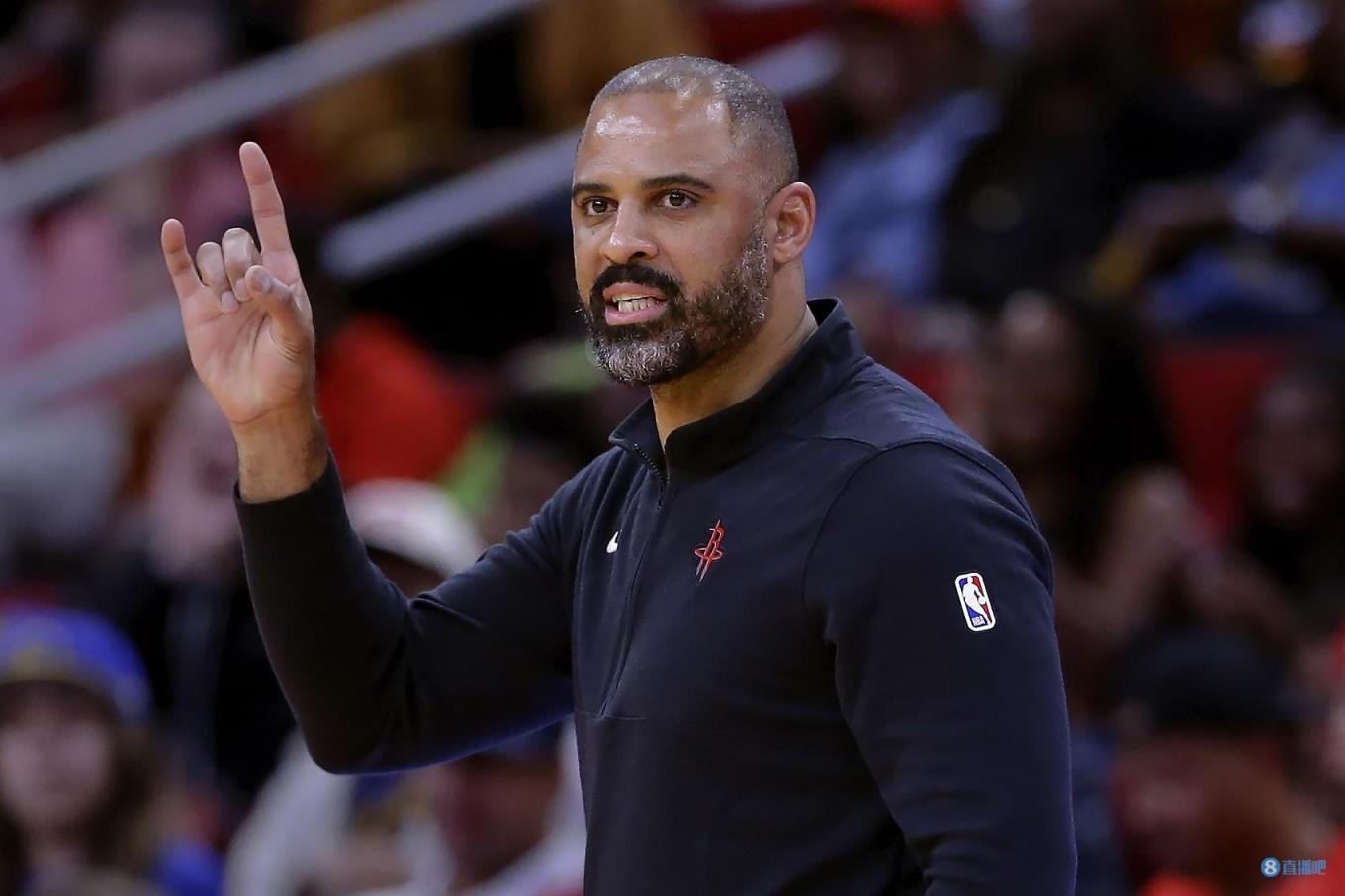 费根:火箭还是考虑年轻人出场时间 预计在买断市场也会比较安静