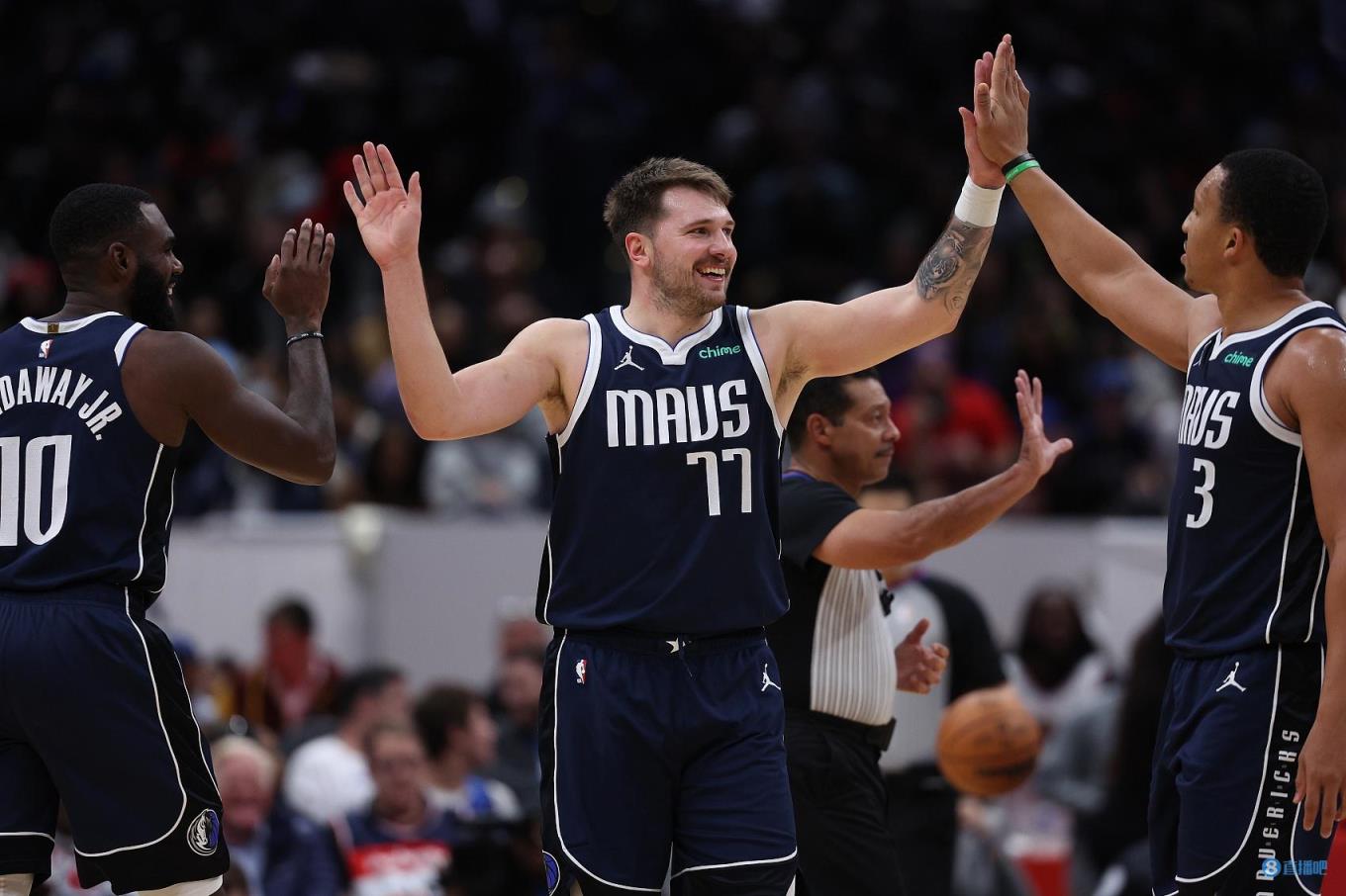 老哈达威:东契奇需要停止运球 给我儿子这样的球员跑一些战术