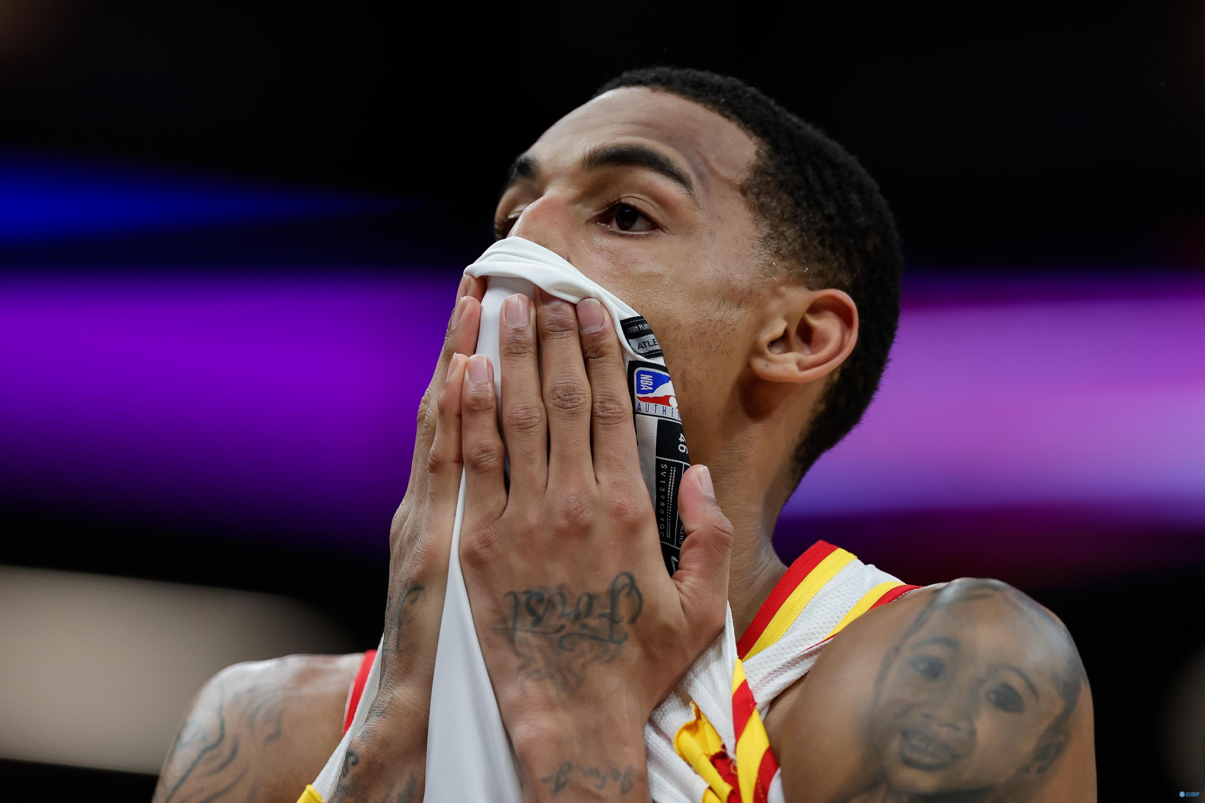 </p>
                        <p class=