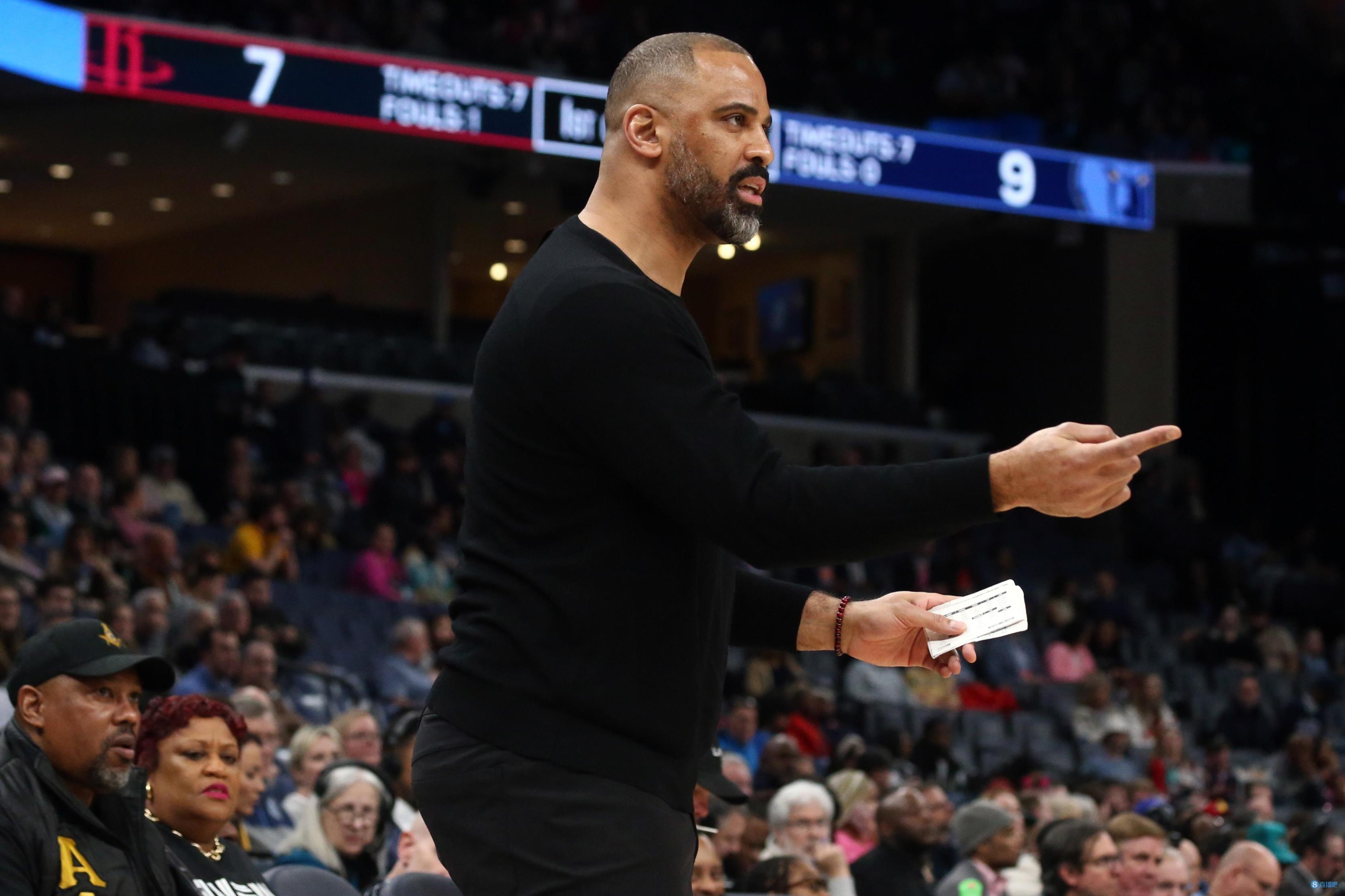 乌度卡:我们一直想找回赛季初的状态 希望下赛季再继续进步