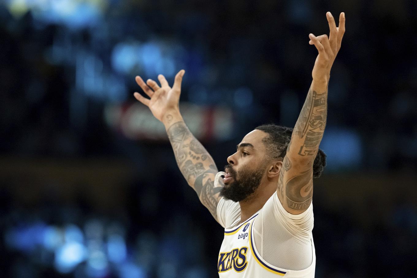 TA:魔术希望补强投篮能力 对湖人后卫拉塞尔感兴趣