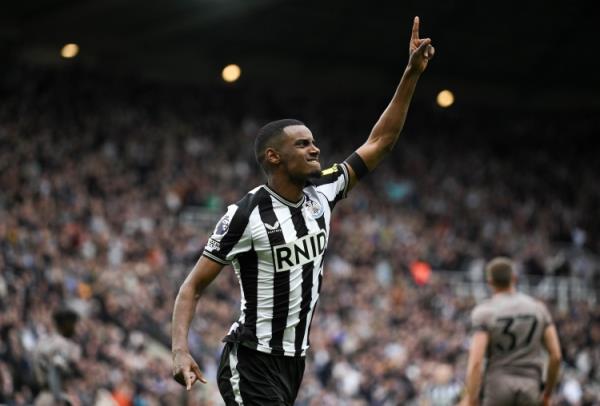 彭南特:利物浦应冬窗签下伊萨克,努涅斯没达到红军的水准